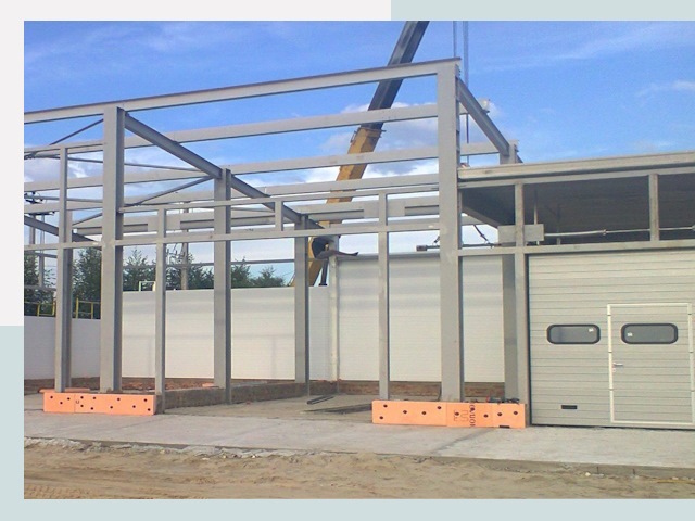 Строительство автосервисов от СтальСтрой-Кри по цене 622 руб.